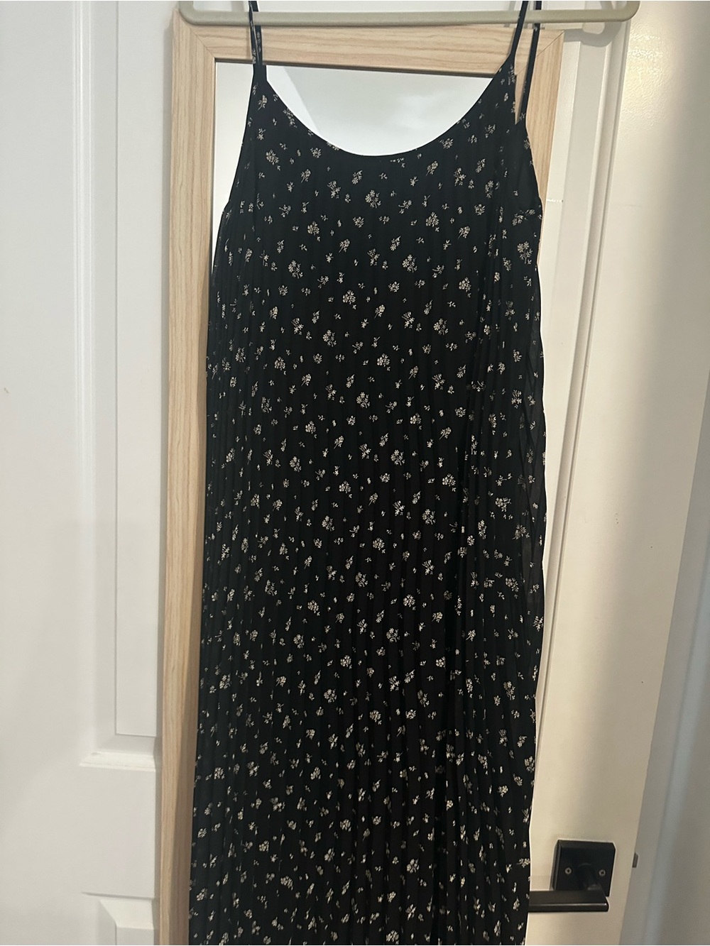 Black Floral Pleated Maxi Skirt
